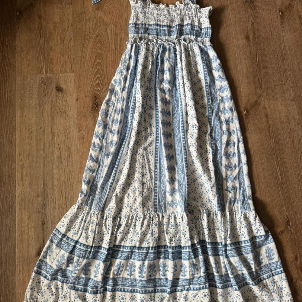 Zara Blue and white Midi Dress Size‎ XS